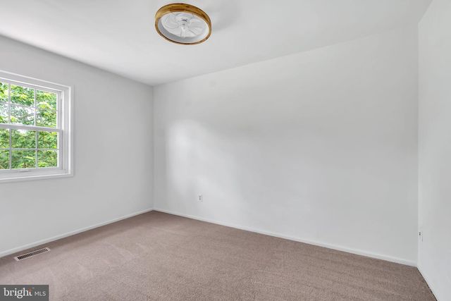 9636 WESTPORT LN, Burke, VA 22015
