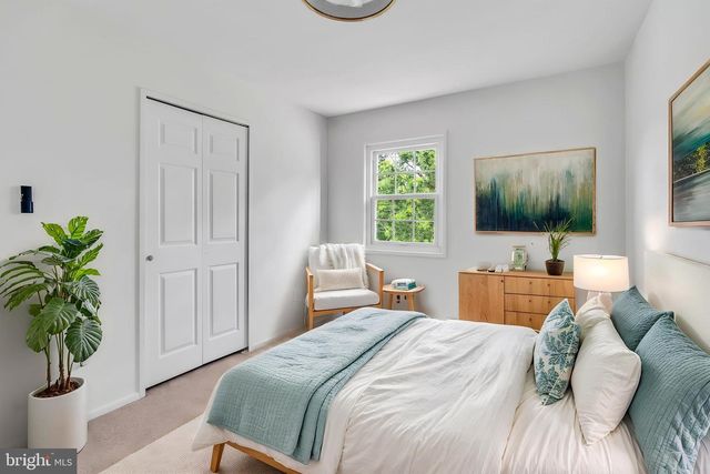 9636 WESTPORT LN, Burke, VA 22015