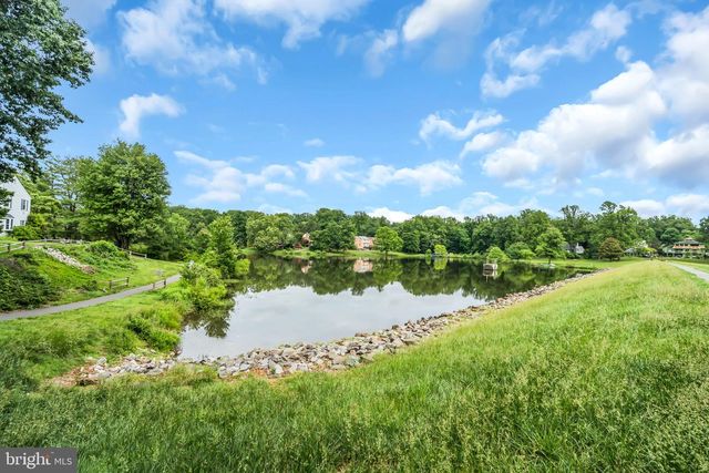 9636 WESTPORT LN, Burke, VA 22015