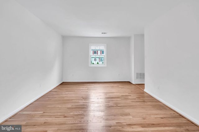 9636 WESTPORT LN, Burke, VA 22015