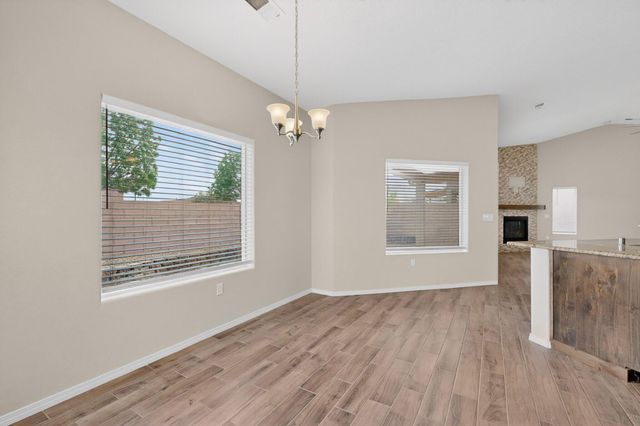 621 Primrose Avenue SW, Los Lunas, NM 87031
