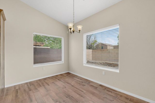 621 Primrose Avenue SW, Los Lunas, NM 87031