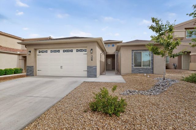 621 Primrose Avenue SW, Los Lunas, NM 87031