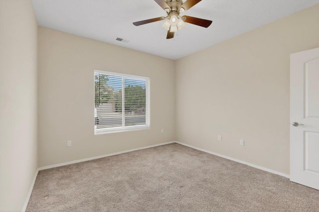 621 Primrose Avenue SW, Los Lunas, NM 87031