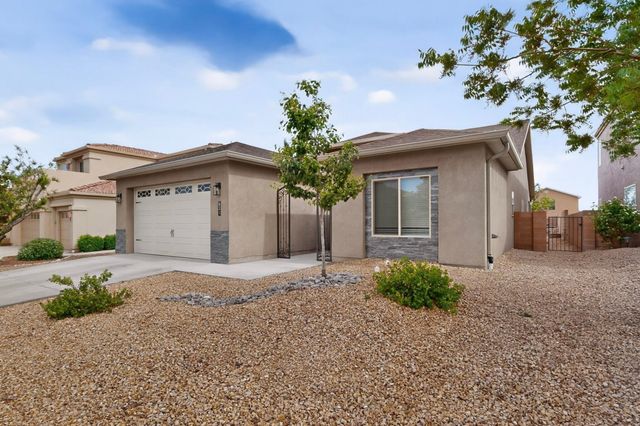 621 Primrose Avenue SW, Los Lunas, NM 87031