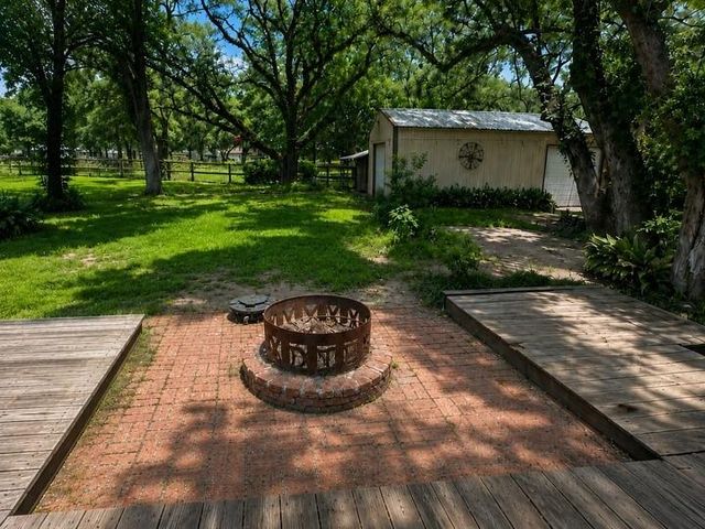 14225 Patricia Lane CR377, Alvin, TX 77511