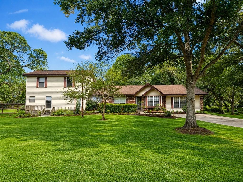 14225 Patricia Lane CR377, Alvin, TX 77511