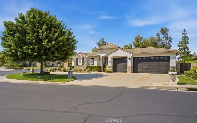 22976 Banbury Court, Murrieta, CA 92562