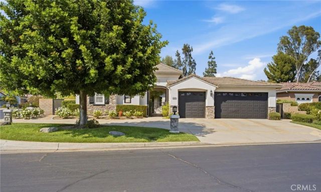 22976 Banbury Court, Murrieta, CA 92562