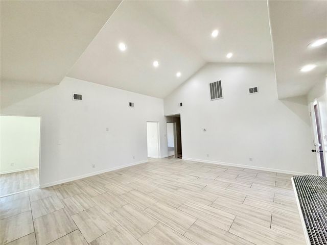 427 Oak Avenue, Crosby, TX 77532