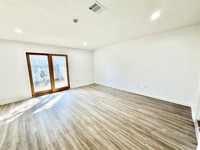 427 Oak Avenue, Crosby, TX 77532