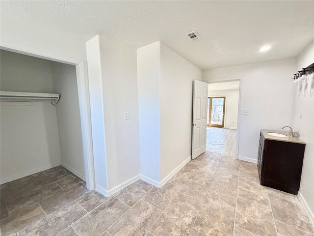 427 Oak Avenue, Crosby, TX 77532