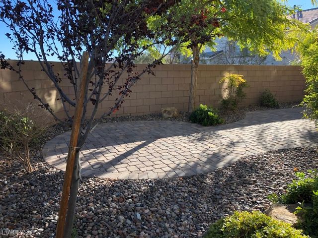 8046 Mosaic Sunrise Lane, Las Vegas, NV 89166