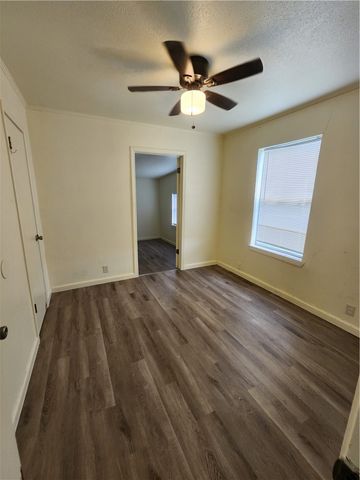2301 Frederick Dr, Corpus Christi, TX 78417