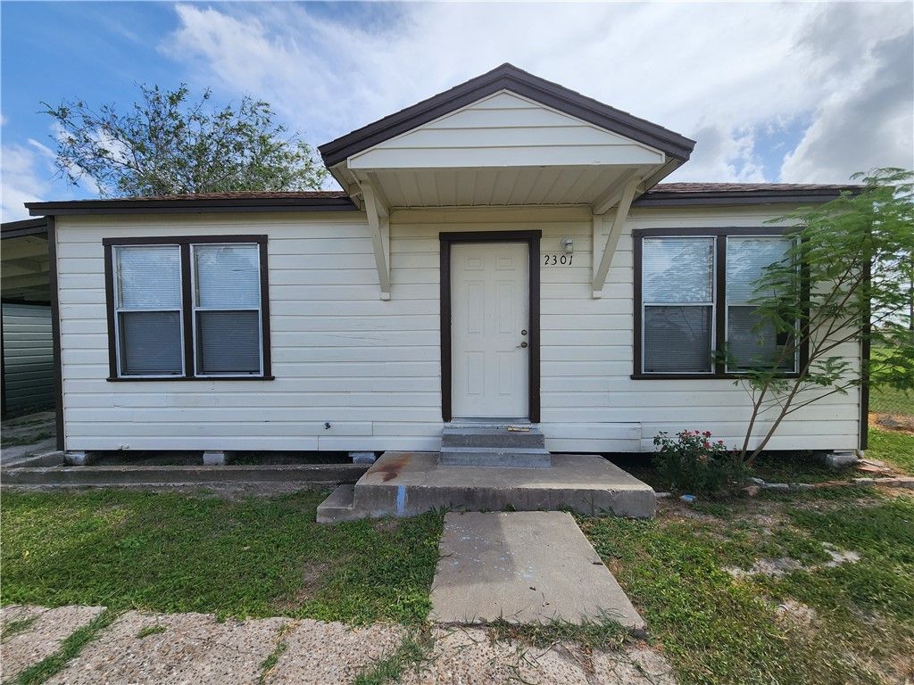 2301 Frederick Dr, Corpus Christi, TX 78417