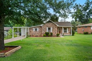 1926 E Lee Avenue, Sherwood, AR 72120