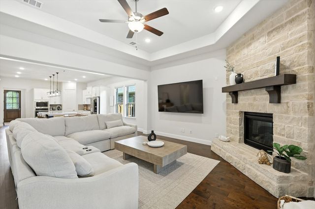 7624 Newtown, The Colony, TX 75056