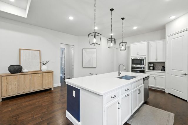7624 Newtown, The Colony, TX 75056