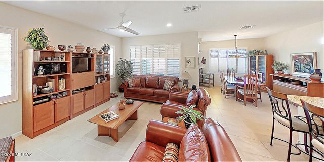 954 N Broken Hills Drive, Green Valley, AZ 85614