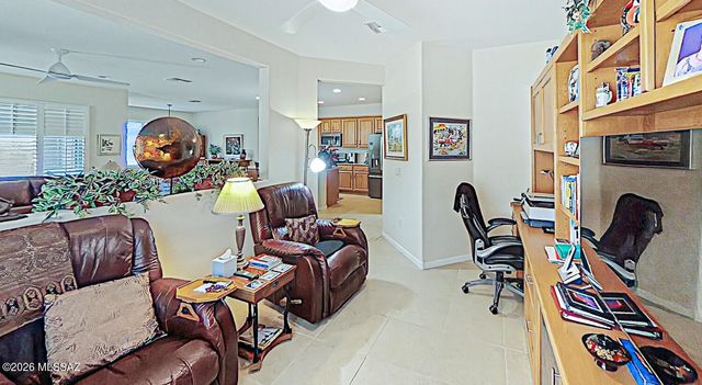 954 N Broken Hills Drive, Green Valley, AZ 85614