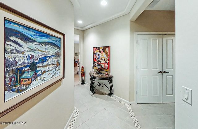 954 N Broken Hills Drive, Green Valley, AZ 85614