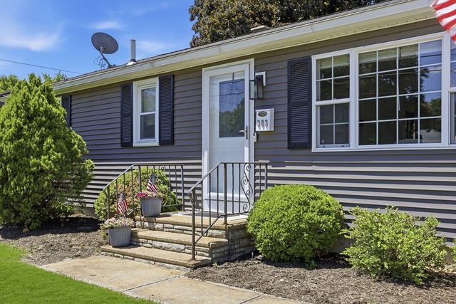 303 College St, Chicopee, MA 01020