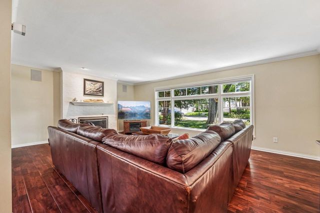 5109 N Woodburn STREET, Whitefish Bay, WI 53217
