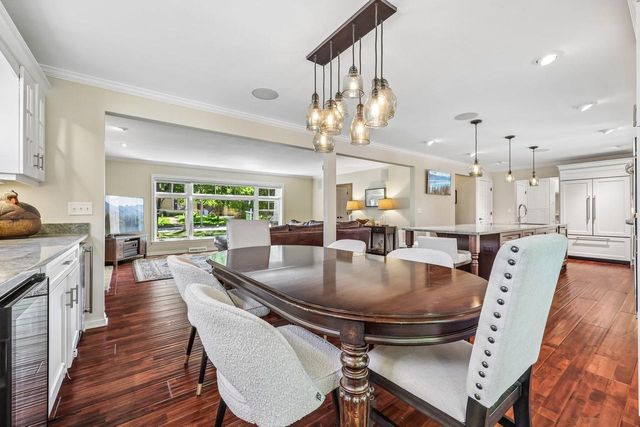 5109 N Woodburn STREET, Whitefish Bay, WI 53217