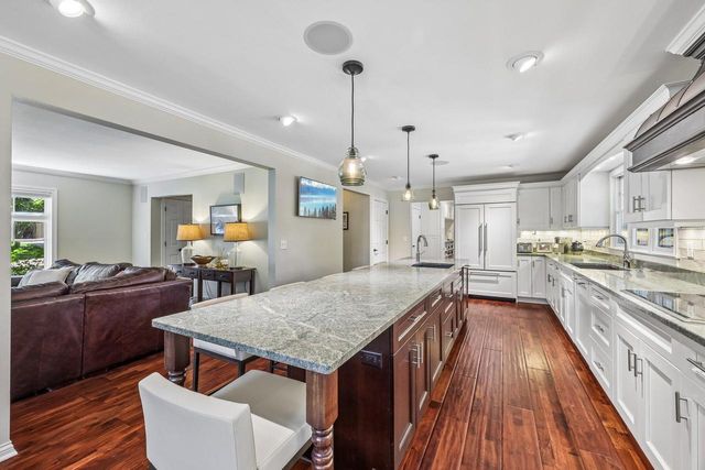 5109 N Woodburn STREET, Whitefish Bay, WI 53217