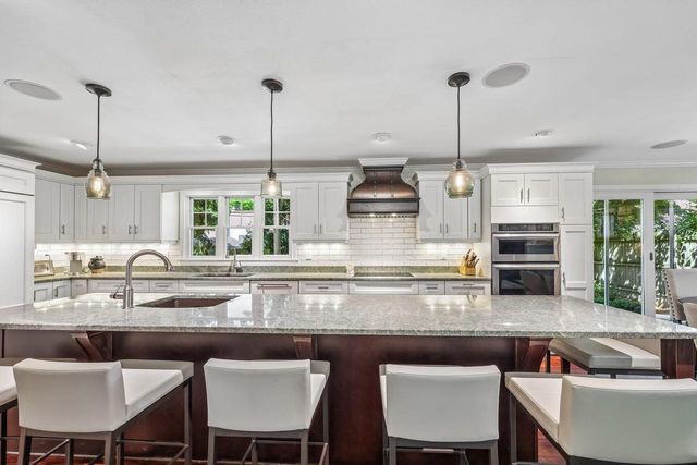 5109 N Woodburn STREET, Whitefish Bay, WI 53217