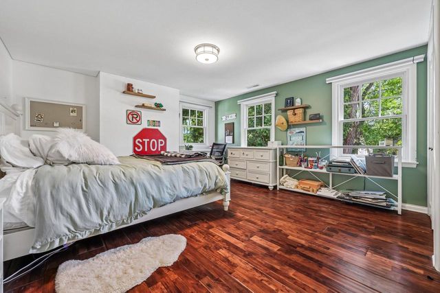 5109 N Woodburn STREET, Whitefish Bay, WI 53217