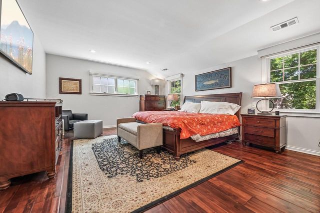 5109 N Woodburn STREET, Whitefish Bay, WI 53217