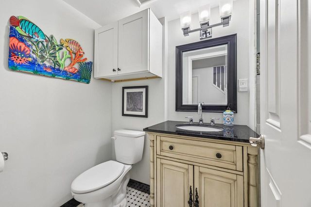5109 N Woodburn STREET, Whitefish Bay, WI 53217