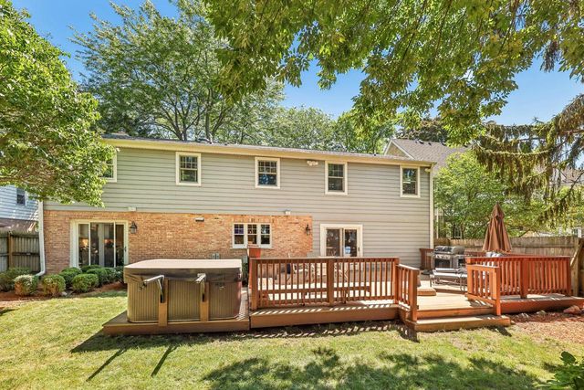 5109 N Woodburn STREET, Whitefish Bay, WI 53217