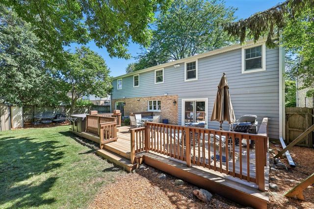 5109 N Woodburn STREET, Whitefish Bay, WI 53217