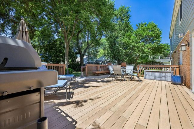 5109 N Woodburn STREET, Whitefish Bay, WI 53217
