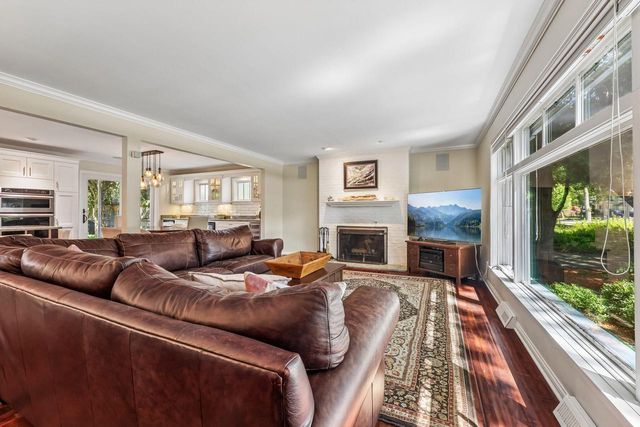 5109 N Woodburn STREET, Whitefish Bay, WI 53217