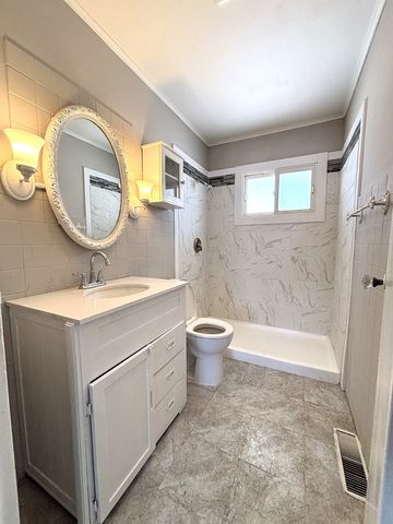 1320 S Wayside Drive, Villa Park, IL 60181