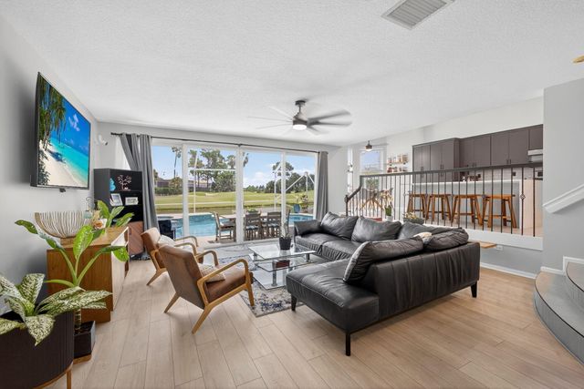 2035 Reston Circle, Royal Palm Beach, FL 33411