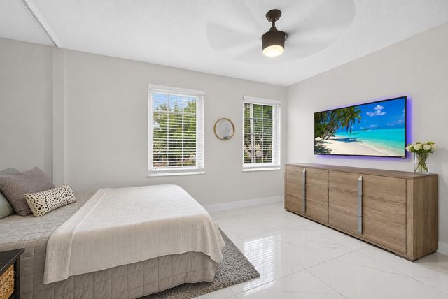 2035 Reston Circle, Royal Palm Beach, FL 33411