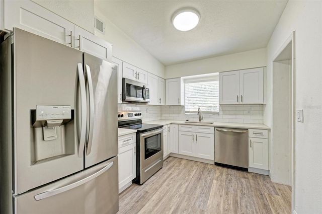 6703 N 30TH STREET, Tampa, FL 33610