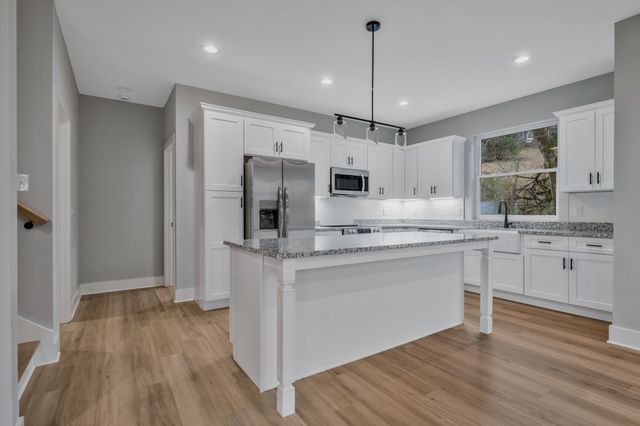 125 Scenic Ln, Hartsville, TN 37074