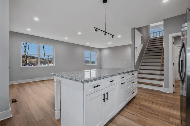 125 Scenic Ln, Hartsville, TN 37074