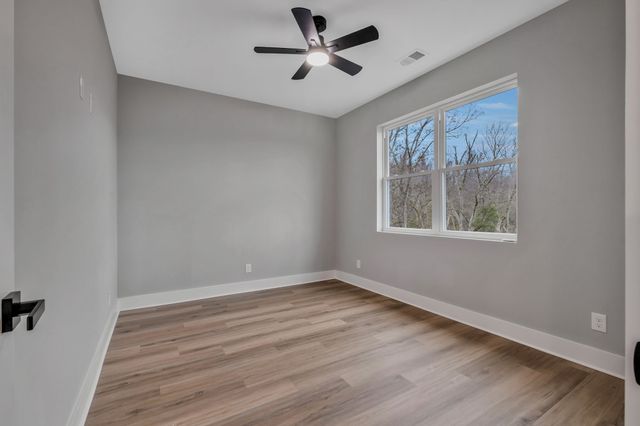 125 Scenic Ln, Hartsville, TN 37074