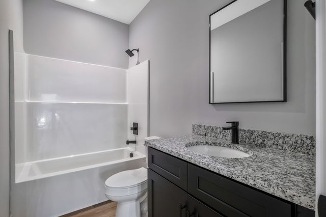 125 Scenic Ln, Hartsville, TN 37074