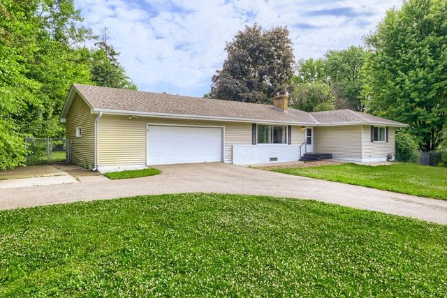 14810 Gleason Lake Drive, Plymouth, MN 55447