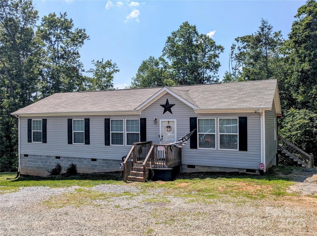 201 Smoky Mountain Drive, Marion, NC 28752