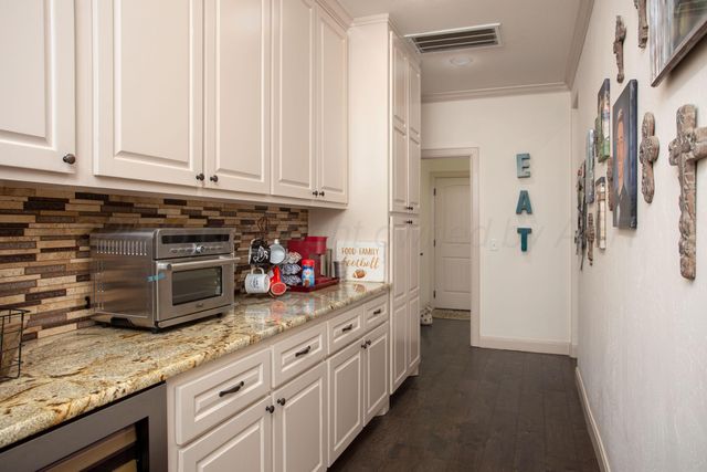 8403 SHADYWOOD Drive, Amarillo, TX 79119