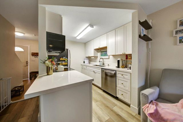 4777 Seminole Dr 119, San Diego, CA 92115