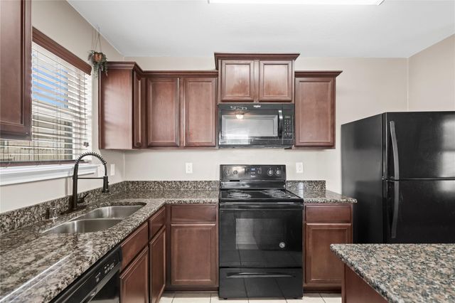 1607 Yellow Stone Drive, Iowa Colony, TX 77583